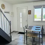 Charmante Maison Avec Terrasse Ferienhaus Saint-Omer-Capelle